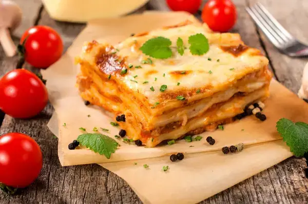 Tips for extending the shelf life of lasagna in the fridge