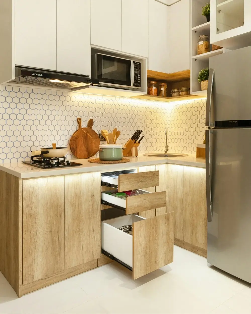 Kitchen Cabinets: Utilize Storage Solutions